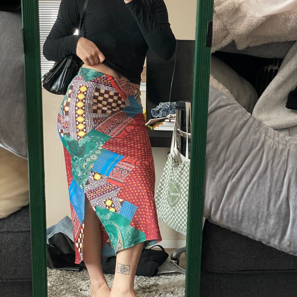Midi skirt